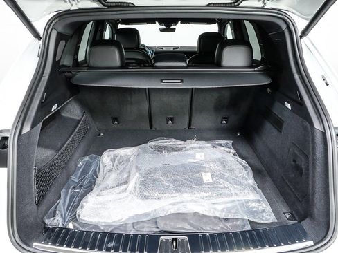 New 2026 Porsche Cayenne AWD image 34