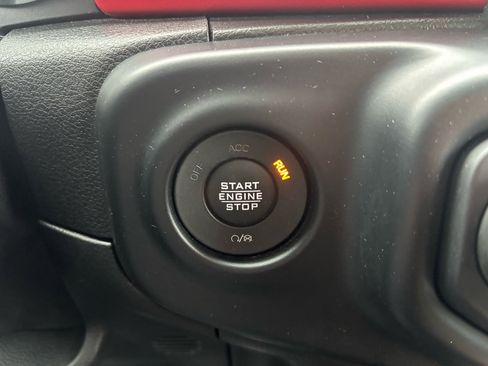 Used 2021 Jeep Wrangler Unlimited Rubicon w/ Xtreme Recon 35" Tire Package image 21