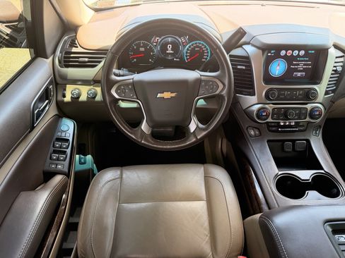Used 2017 Chevrolet Tahoe LT w/ Luxury Package AWD/4WD image 31