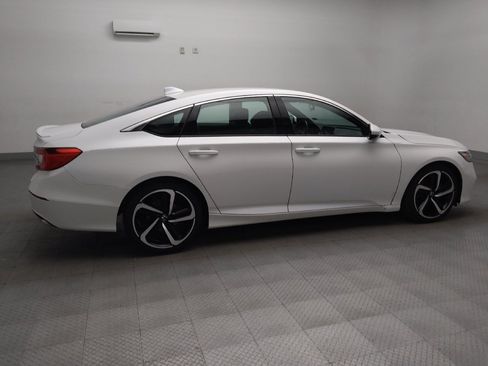 Used 2019 Honda Accord Sport image 10