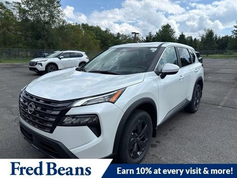 New 2026 Nissan Rogue SV w/ Cold Weather Package AWD/4WD image 3