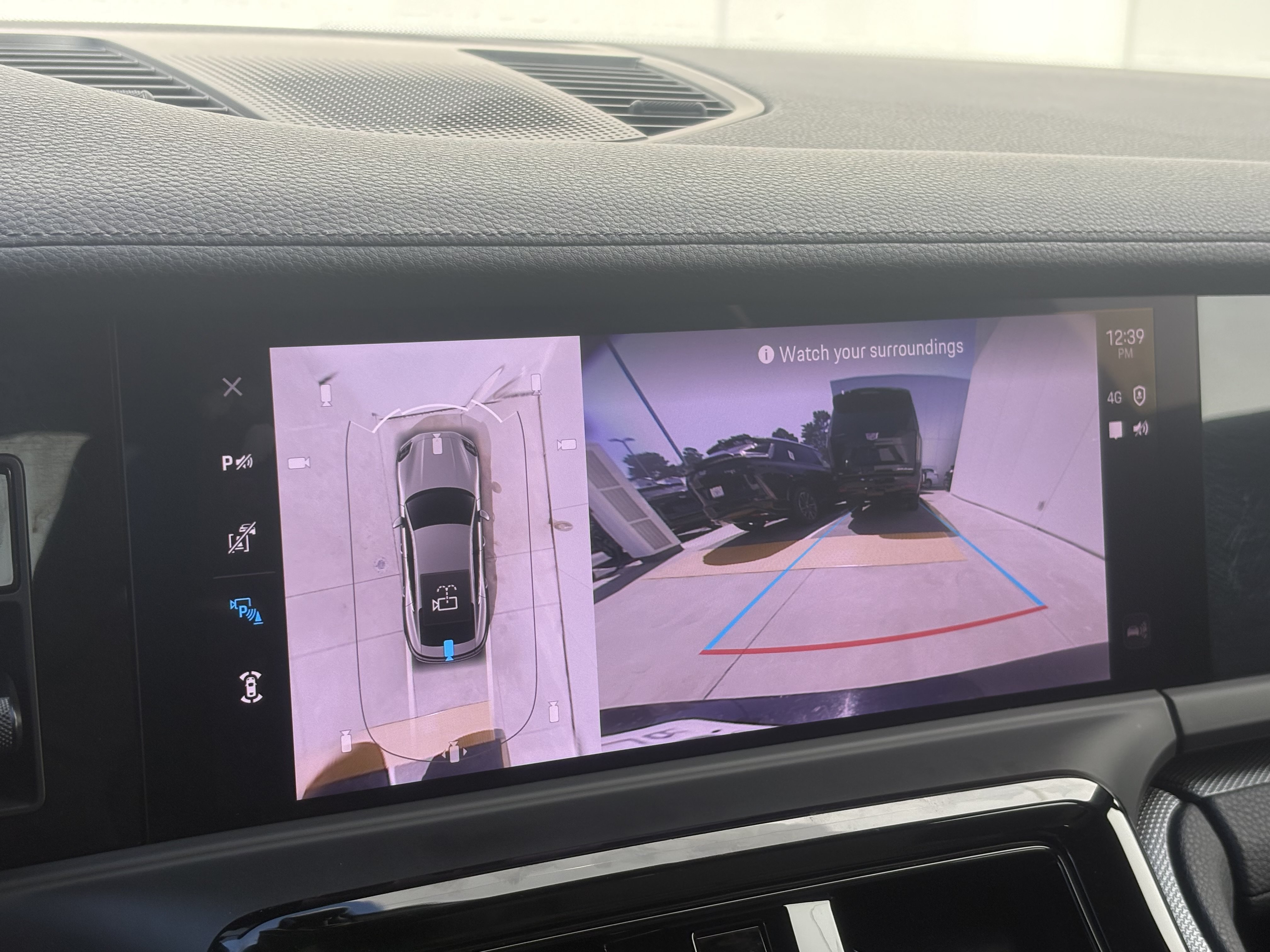 Used 2025 Porsche Panamera RWD image 22