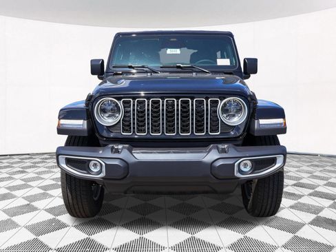 New 2026 Jeep Wrangler Unlimited Sahara AWD/4WD image 10