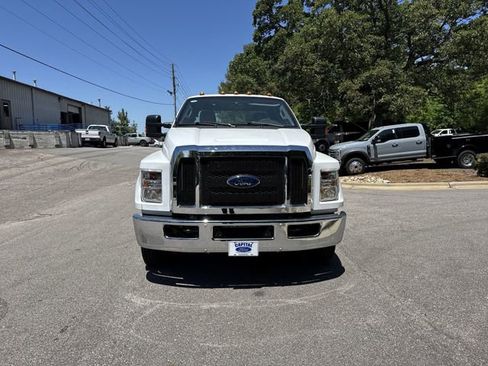 New 2026 Ford F650 2WD SuperCab Super Duty image 3