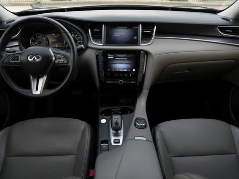 Used 2023 INFINITI QX50 Luxe AWD/4WD image 7