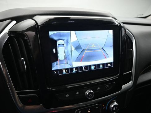 Used 2020 Chevrolet Traverse LT w/ LT Premium Package FWD image 15