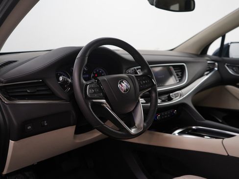 Used 2023 Buick Enclave Essence image 18