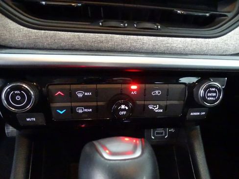 Certified 2022 Jeep Compass Latitude AWD/4WD image 11