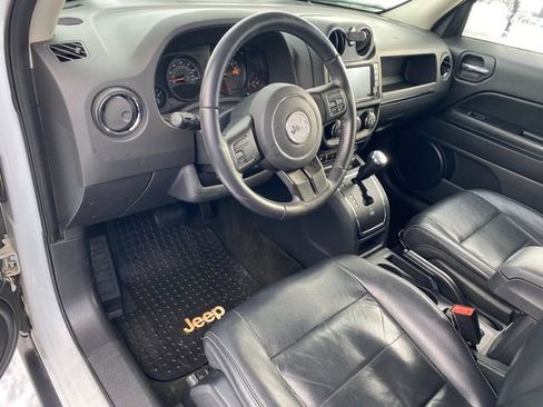 Used 2016 Jeep Patriot High Altitude image 5