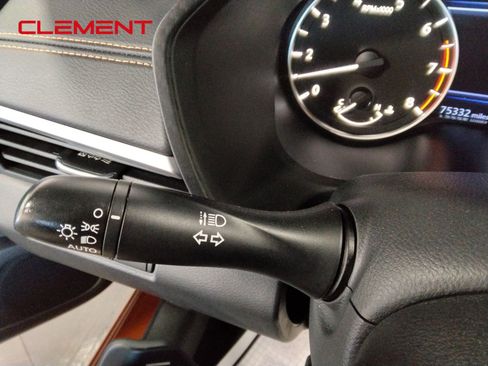 Used 2022 Nissan Altima 2.5 SR image 14