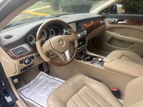 Used 2012 Mercedes-Benz CLS 550 4MATIC image 25