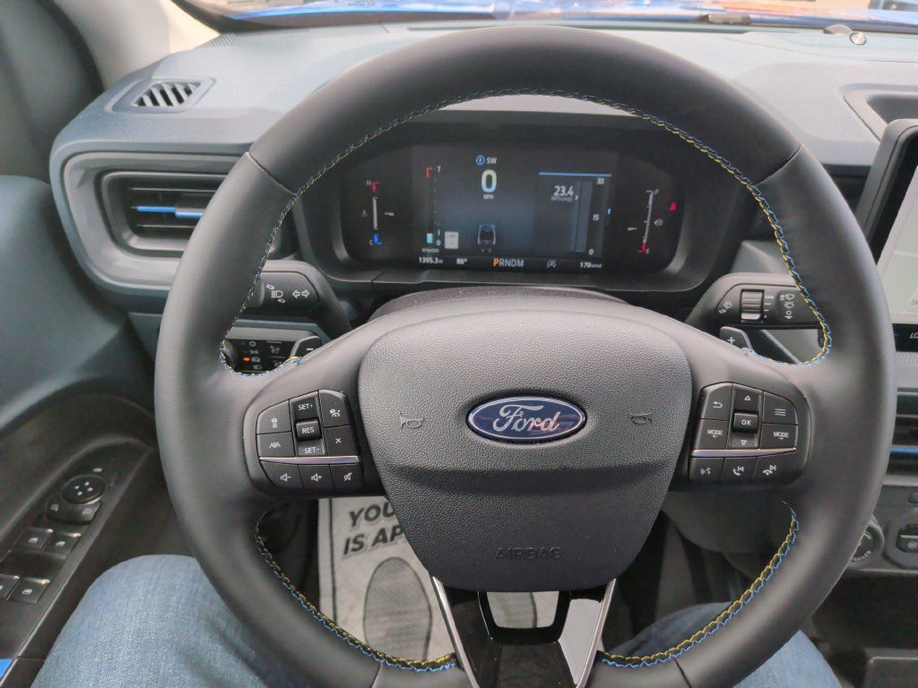 Used 2025 Ford Maverick Lobo AWD/4WD image 26