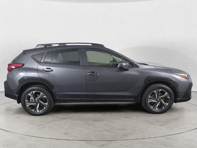 Used 2024 Subaru Crosstrek 2.0i Premium w/ Crosstrek Mirror Package AWD/4WD image 4