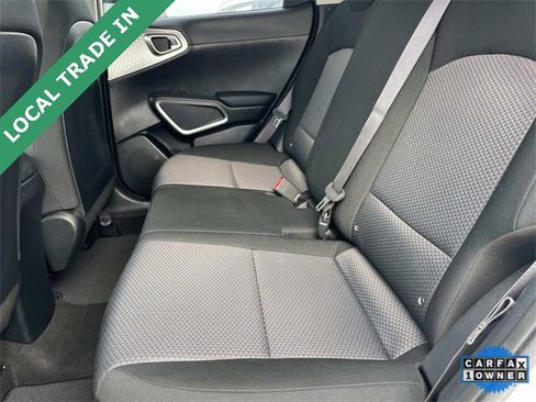 Used 2022 Kia Soul LX image 17