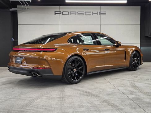 New 2026 Porsche Panamera 4 image 6