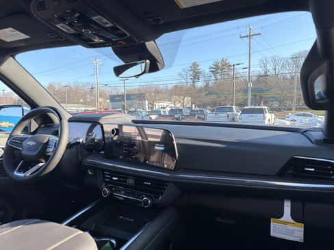 New 2026 Chevrolet Tahoe Premier image 16