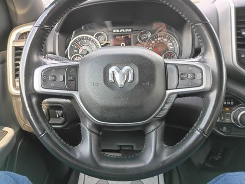 Used 2022 RAM 1500 Big Horn AWD/4WD image 11