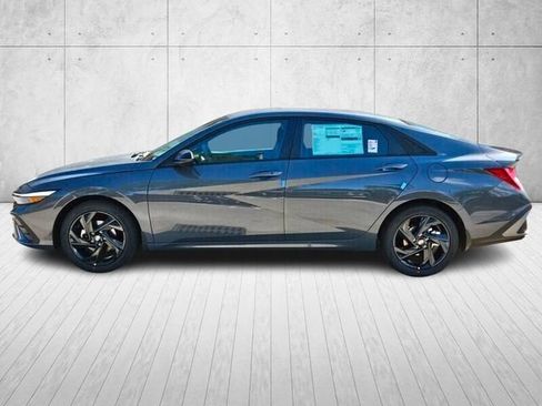 New 2026 Hyundai Elantra Sport FWD image 2