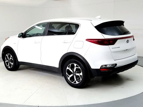Used 2020 Kia Sportage LX AWD/4WD image 4