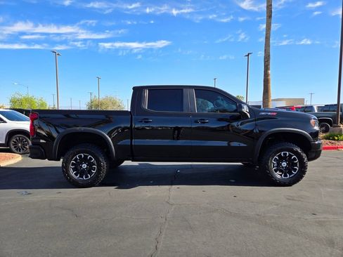 Used 2024 Chevrolet Silverado 1500 ZR2 w/ Technology Package AWD/4WD image 7