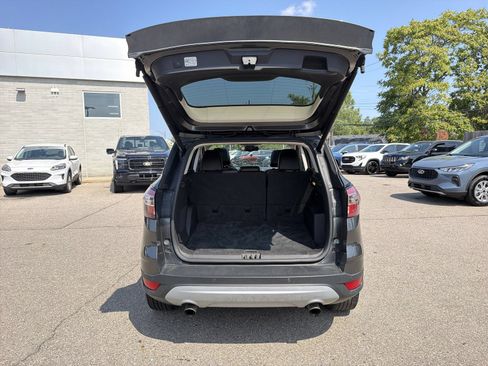 Used 2017 Ford Escape Titanium FWD image 37