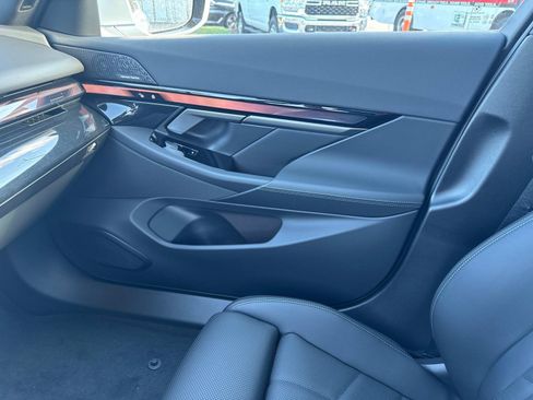 New 2026 BMW i5 eDrive40 AWD/4WD image 22