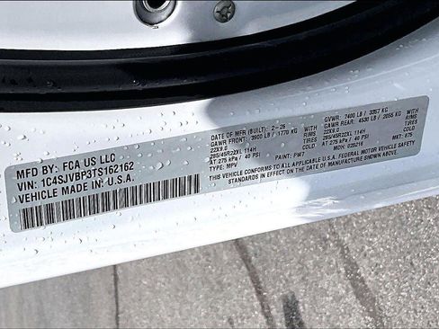 New 2026 Jeep Grand Wagoneer Limited image 14