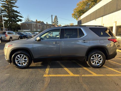 Used 2019 Chevrolet Traverse LT image 14