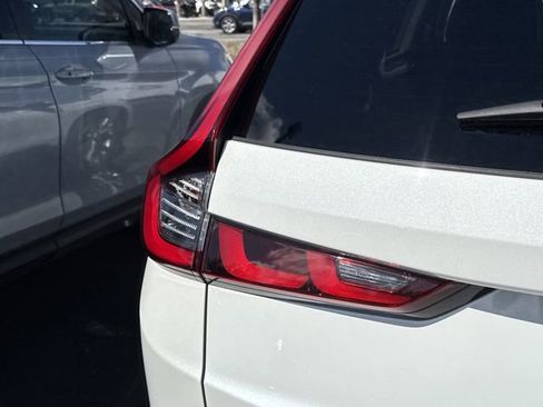 Used 2023 Honda CR-V EX-L image 9