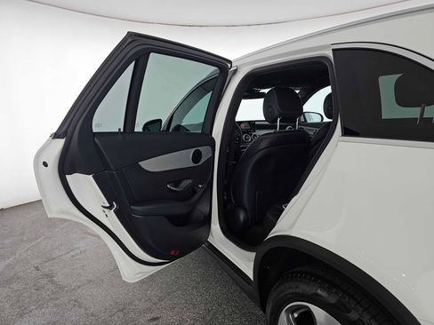 Certified 2022 Mercedes-Benz GLC 300 image 16