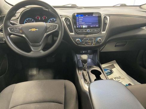 Used 2023 Chevrolet Malibu LS image 11