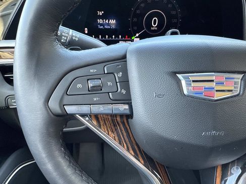 Used 2023 Cadillac Escalade Premium Luxury image 16