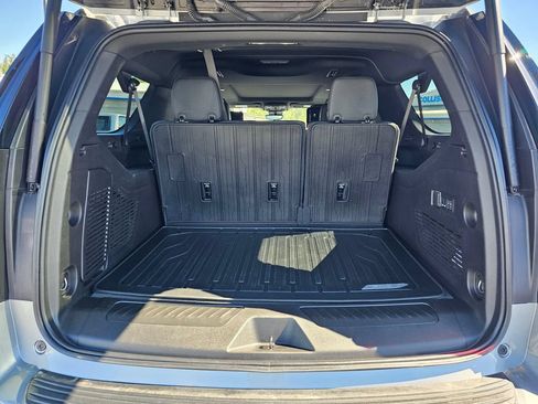 Used 2025 GMC Yukon XL Elevation w/ Elevation Premium Package AWD/4WD image 16