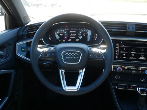 New 2025 Audi Q3 2.0T Premium image 12