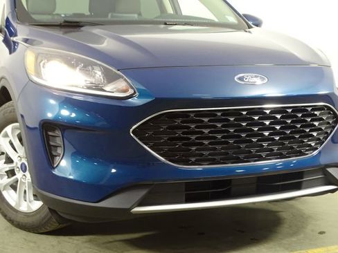 Used 2020 Ford Escape SE image 43
