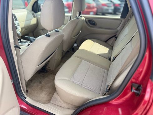 Used 2006 Ford Escape XLT image 15