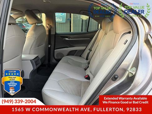 Used 2020 Toyota Camry SE image 23