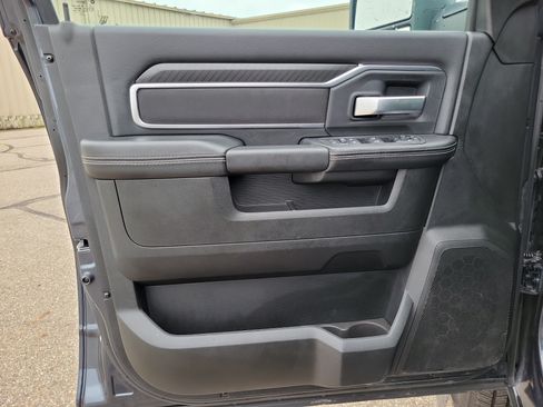 Used 2026 RAM 2500 Big Horn AWD/4WD image 6