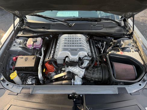 Used 2023 Dodge Challenger SRT Hellcat RWD image 9