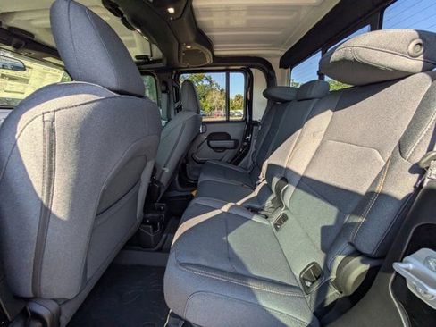 New 2026 Jeep Gladiator Willys image 12