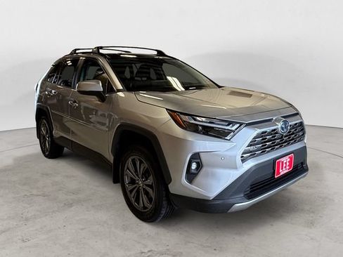 Used 2023 Toyota RAV4 Limited AWD/4WD image 8