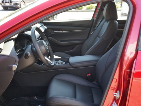Certified 2025 MAZDA MAZDA3 s FWD image 17