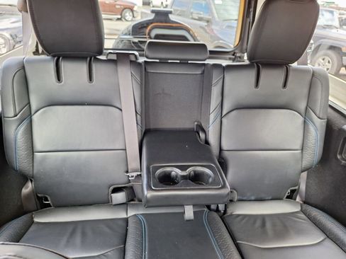 Used 2024 Jeep Wrangler High Altitude AWD/4WD image 29