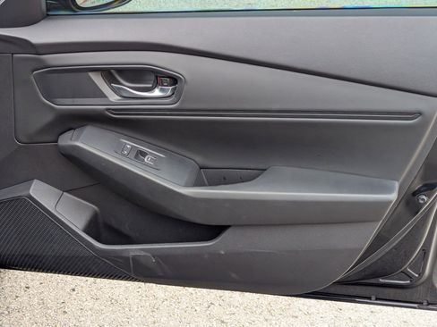 Used 2025 Honda Accord SE image 27