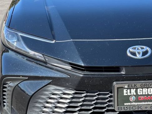Used 2025 Toyota Camry SE FWD image 46