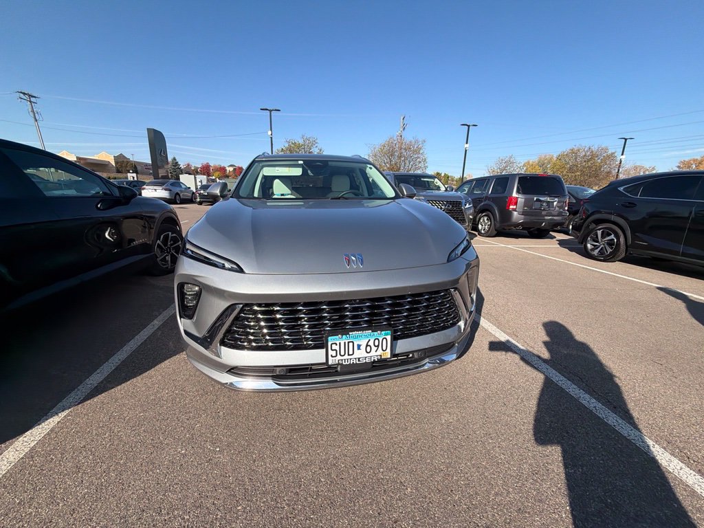 Used 2024 Buick Envision Avenir AWD/4WD image 13