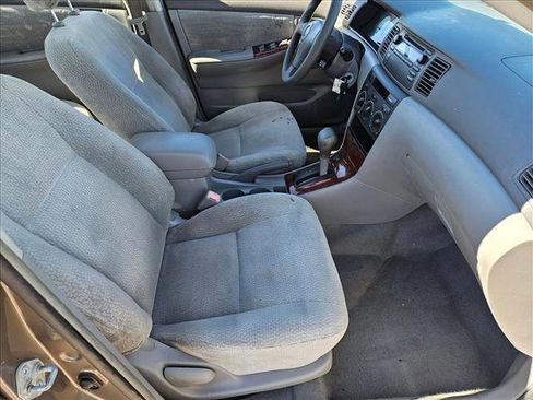 Used 2004 Toyota Corolla LE image 18