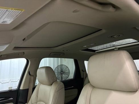 Used 2020 Buick Enclave Essence w/ Sound and Sites Package FWD image 39