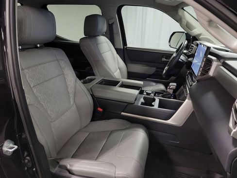 Used 2023 Toyota Tundra Limited image 27