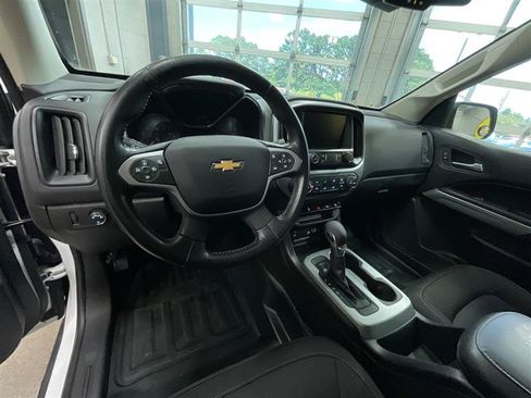 Used 2022 Chevrolet Colorado LT w/ Fleet Safety Package RWD image 12